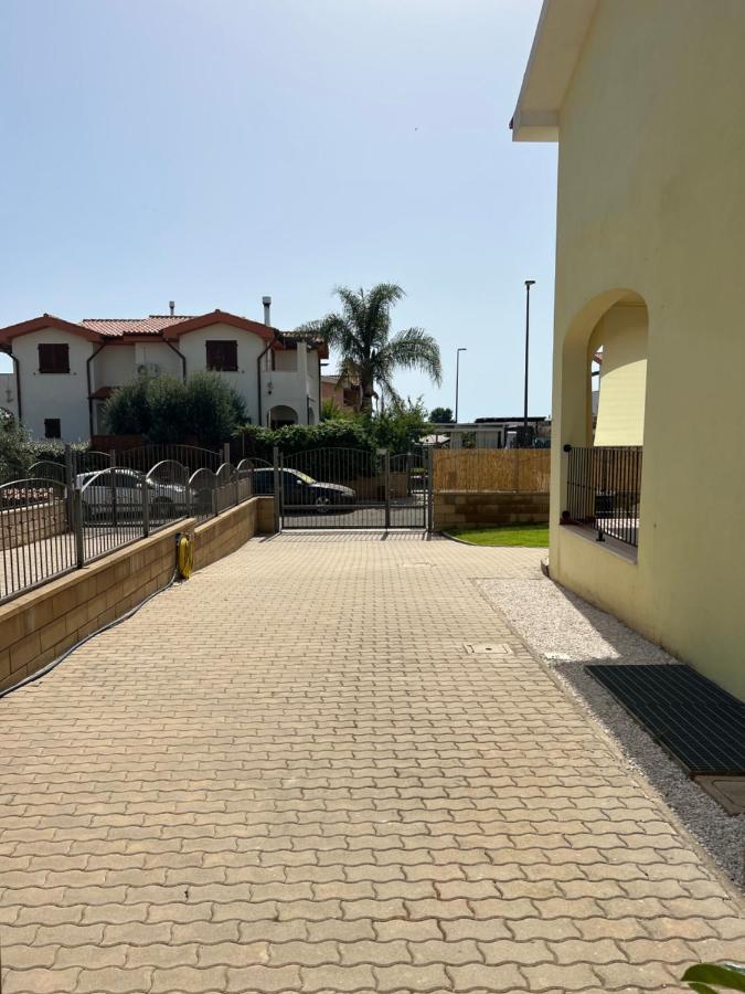 Casa Grecale Villa Girasole Kültér fotó